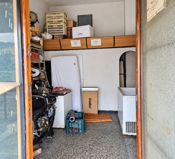 Locale commerciale da ristrutturare in via piacenza 175r, Genova