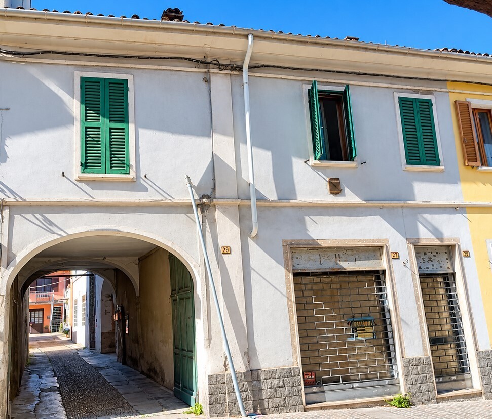 Villetta a schiera da ristrutturare in via cesare cunietti 33, Valenza