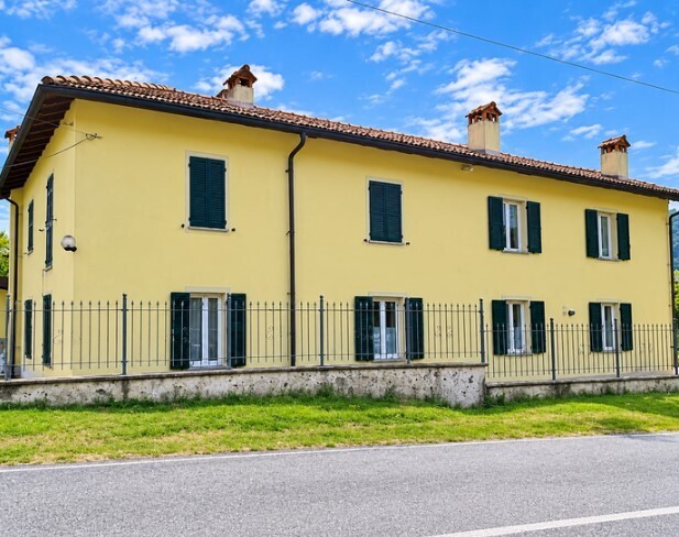 Villa con giardino in via nuova vignole 42, Serravalle Scrivia