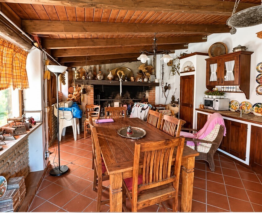 Villa con giardino in via nuova vignole 42, Serravalle Scrivia