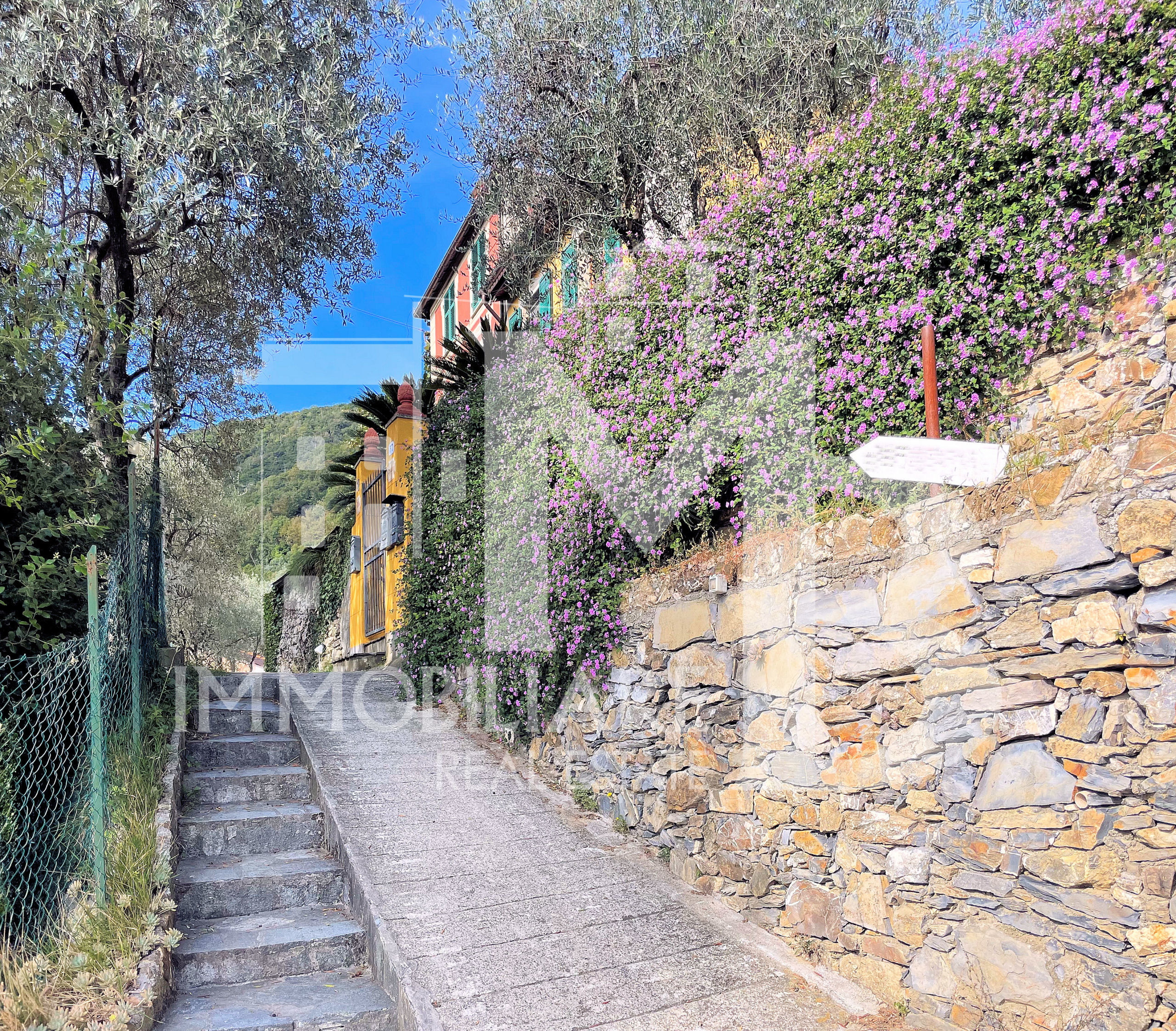 Rustico da ristrutturare in via verzemma 31, Recco
