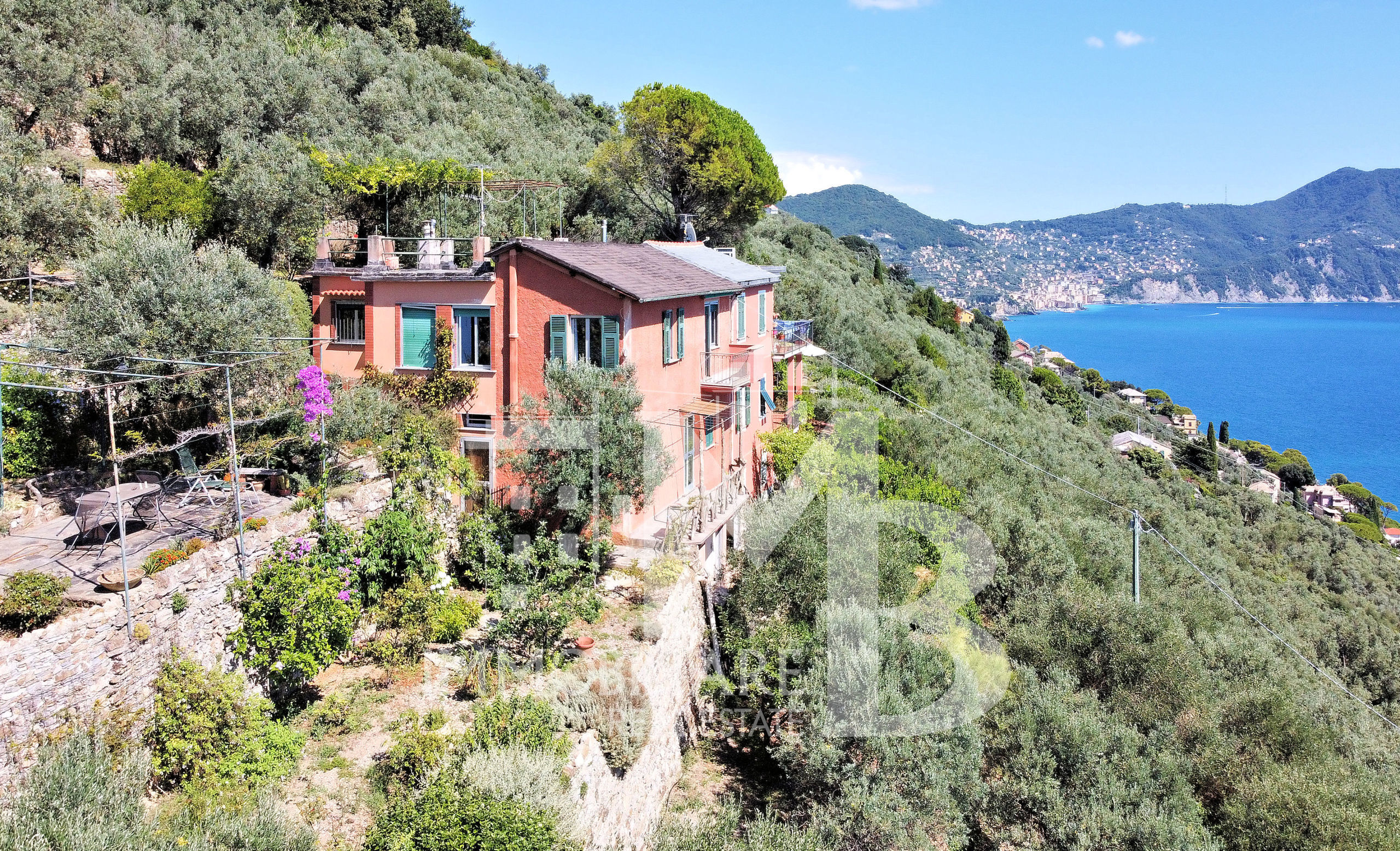 Casa indipendente con giardino in frazione sant'apollinare 3, Sori
