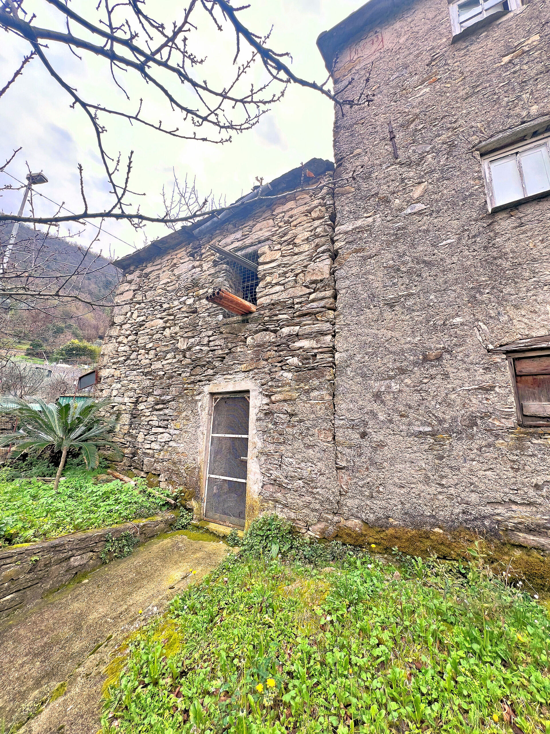 Magazzino in vendita in frazione capreno, Sori