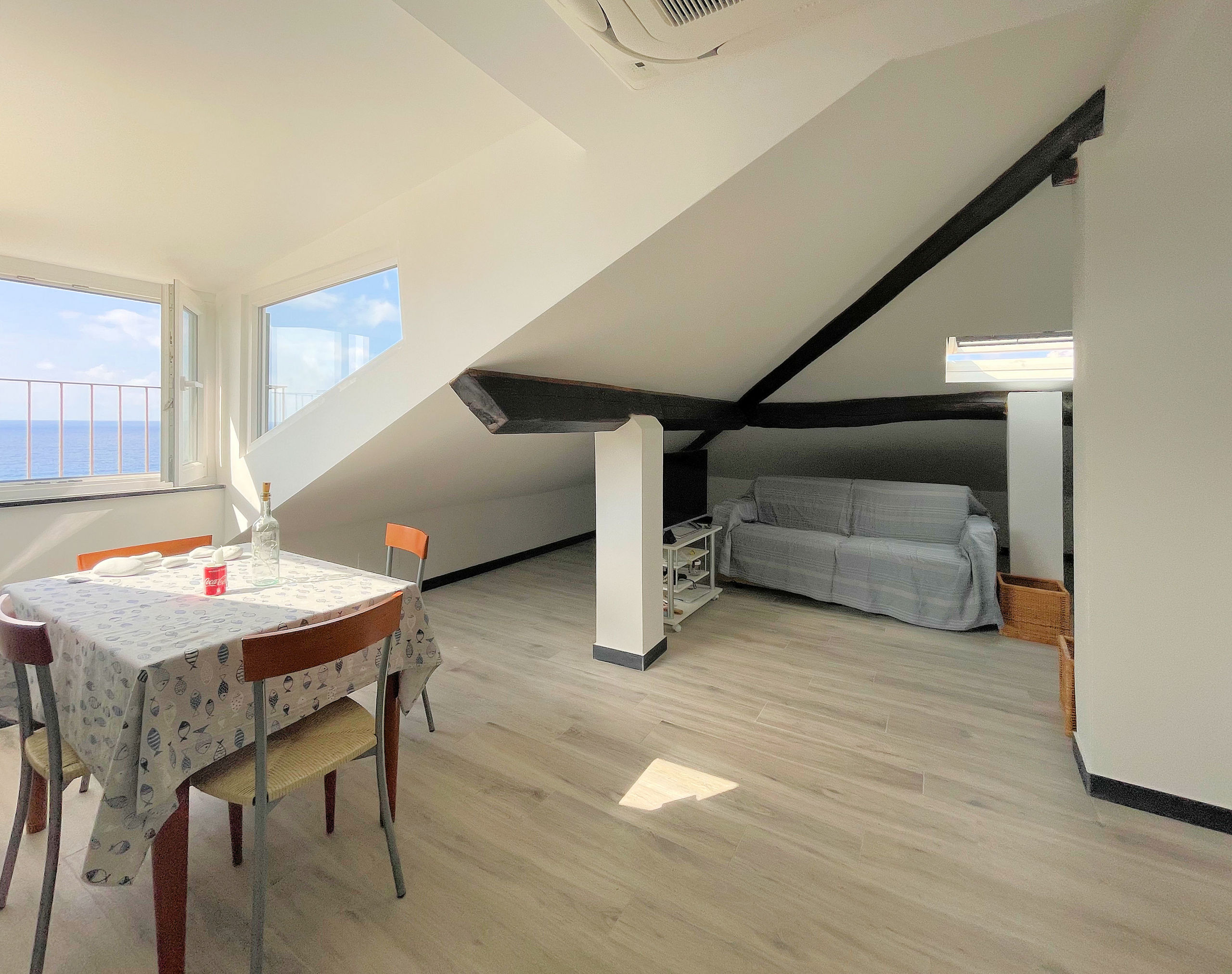 Mansarda vista mare in via f. crispi 12, Sori