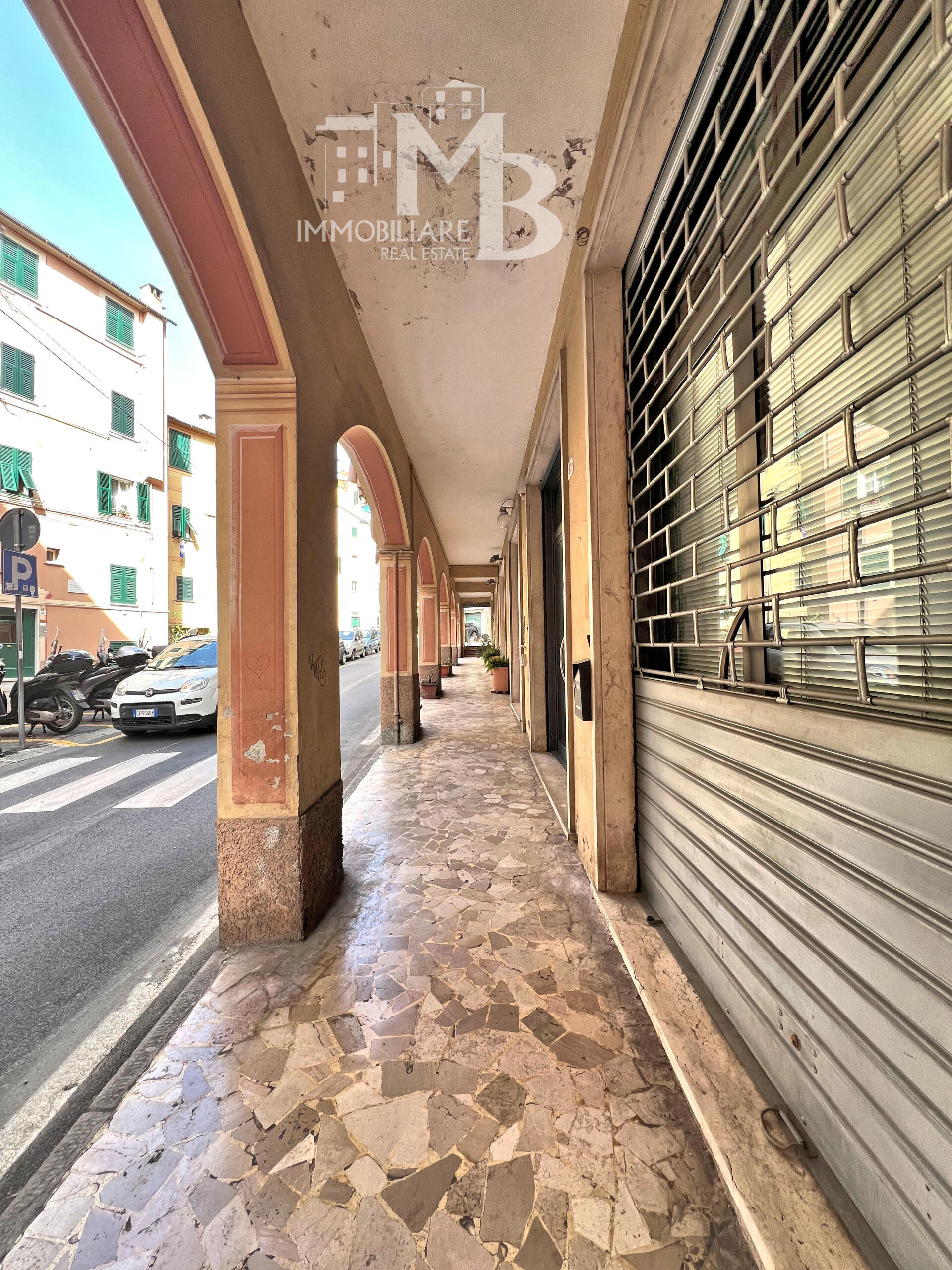 Locale commerciale nuova in via piero schiaffino 58, Camogli