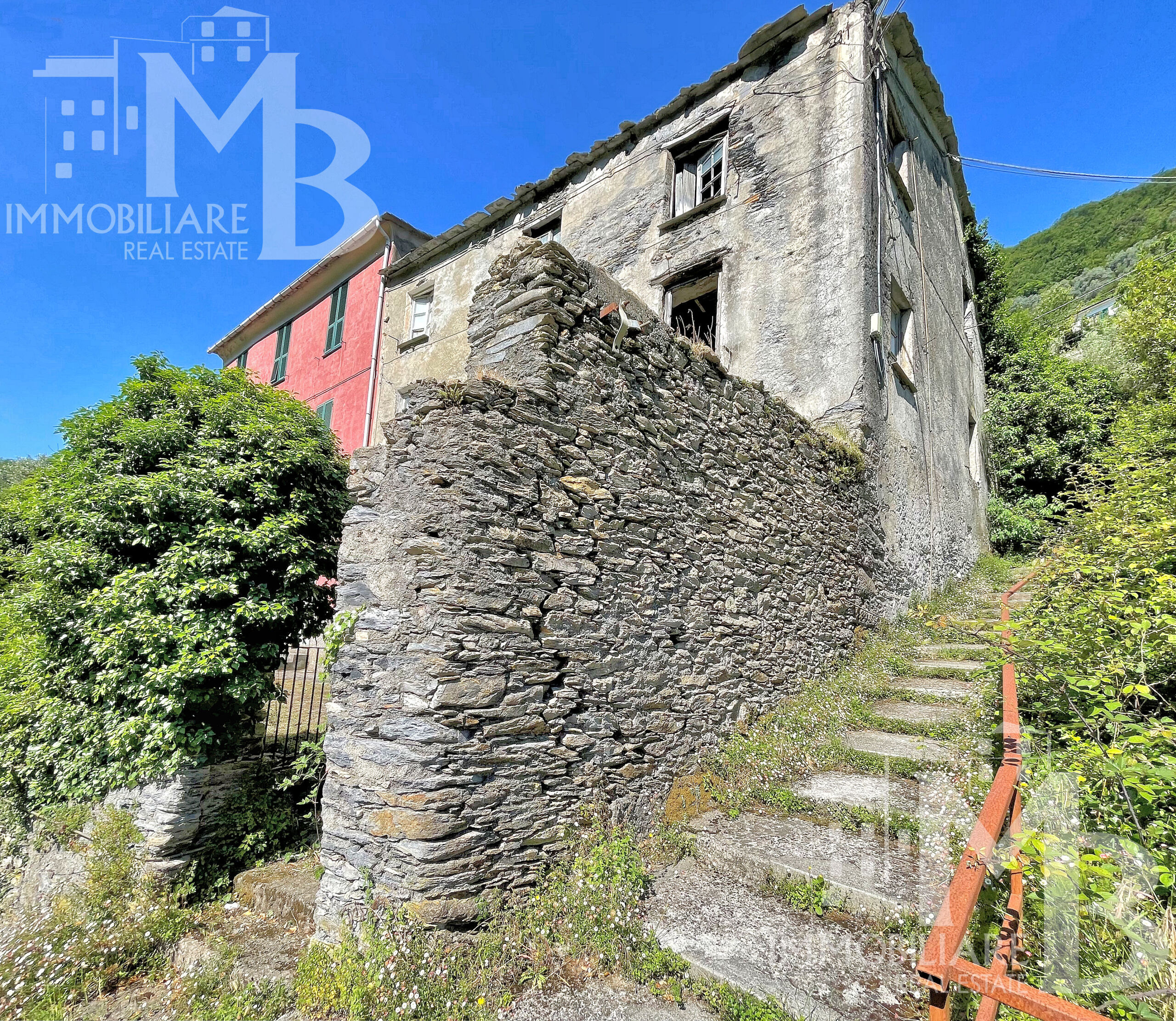 Casa indipendente da ristrutturare in via del piano 30, Avegno