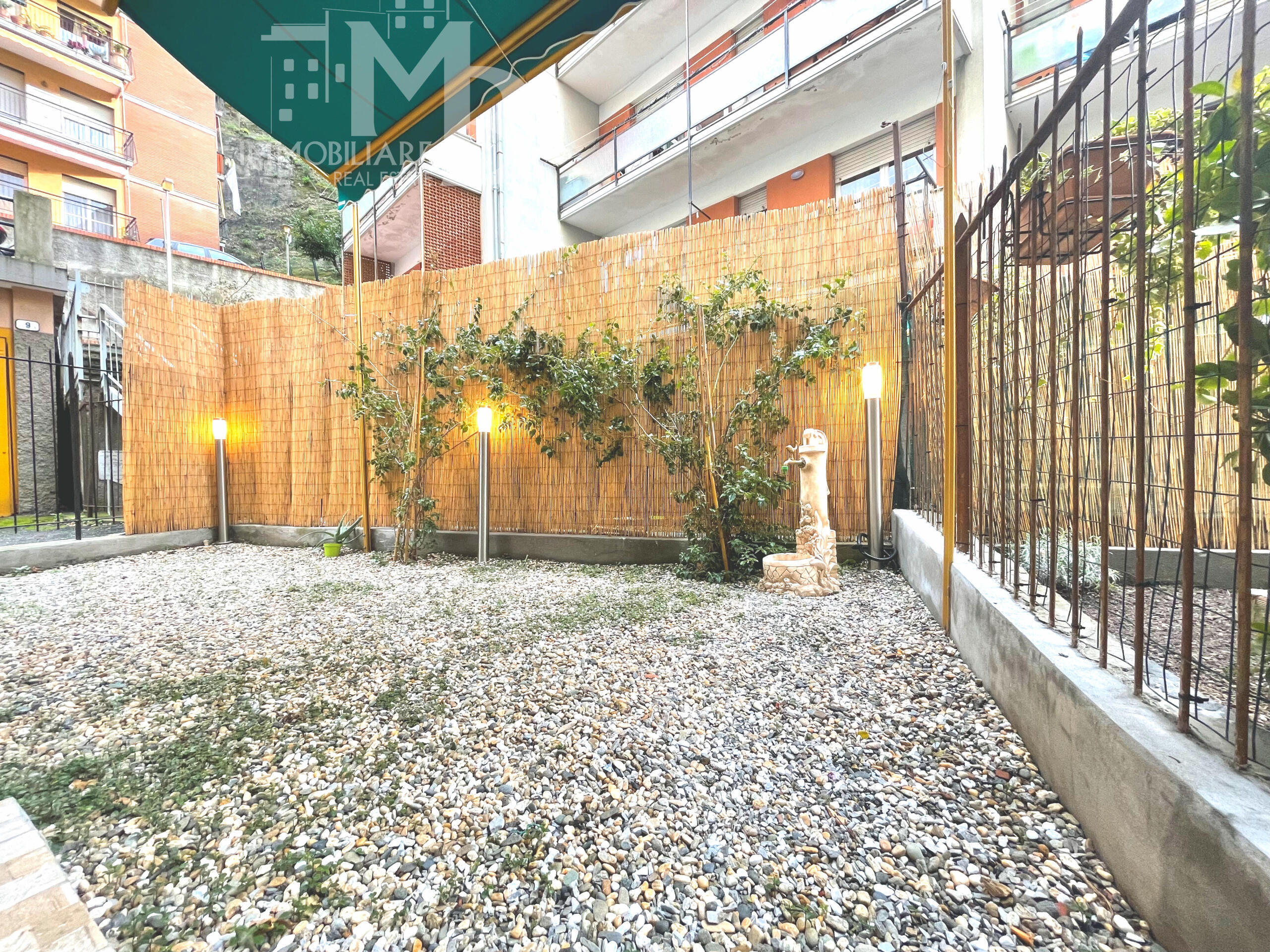 Quadrilocale con terrazzo in piazzale goffredo mameli 8, Recco