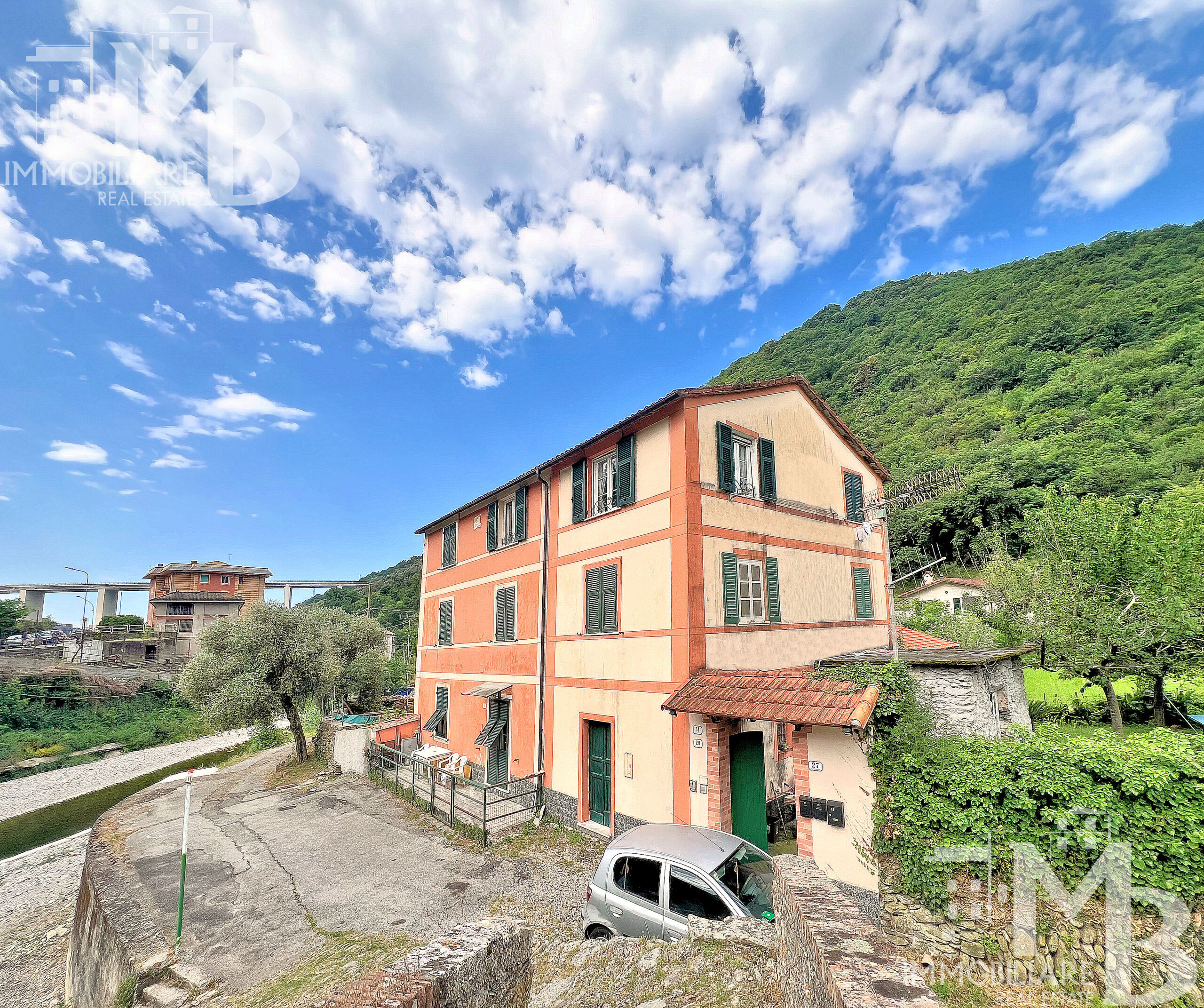 Appartamento con giardino in via ponti romani 31, Recco