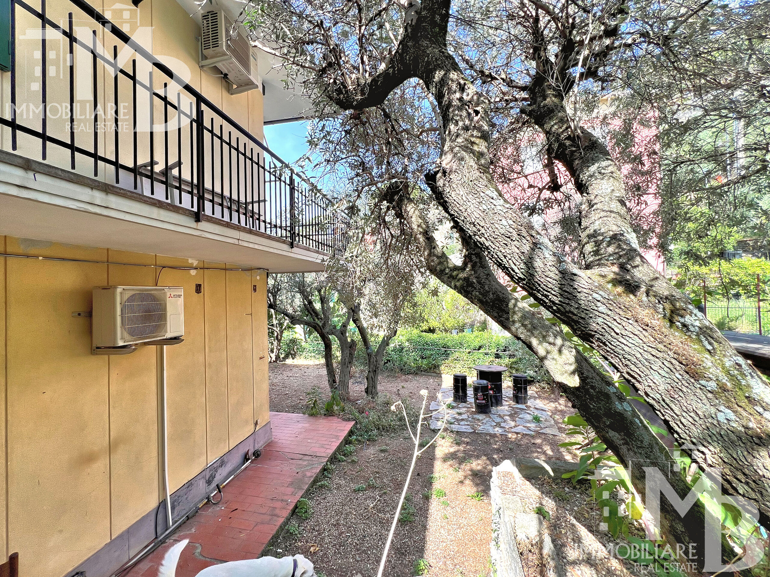 Appartamento con giardino in via montefiorito 29, Recco