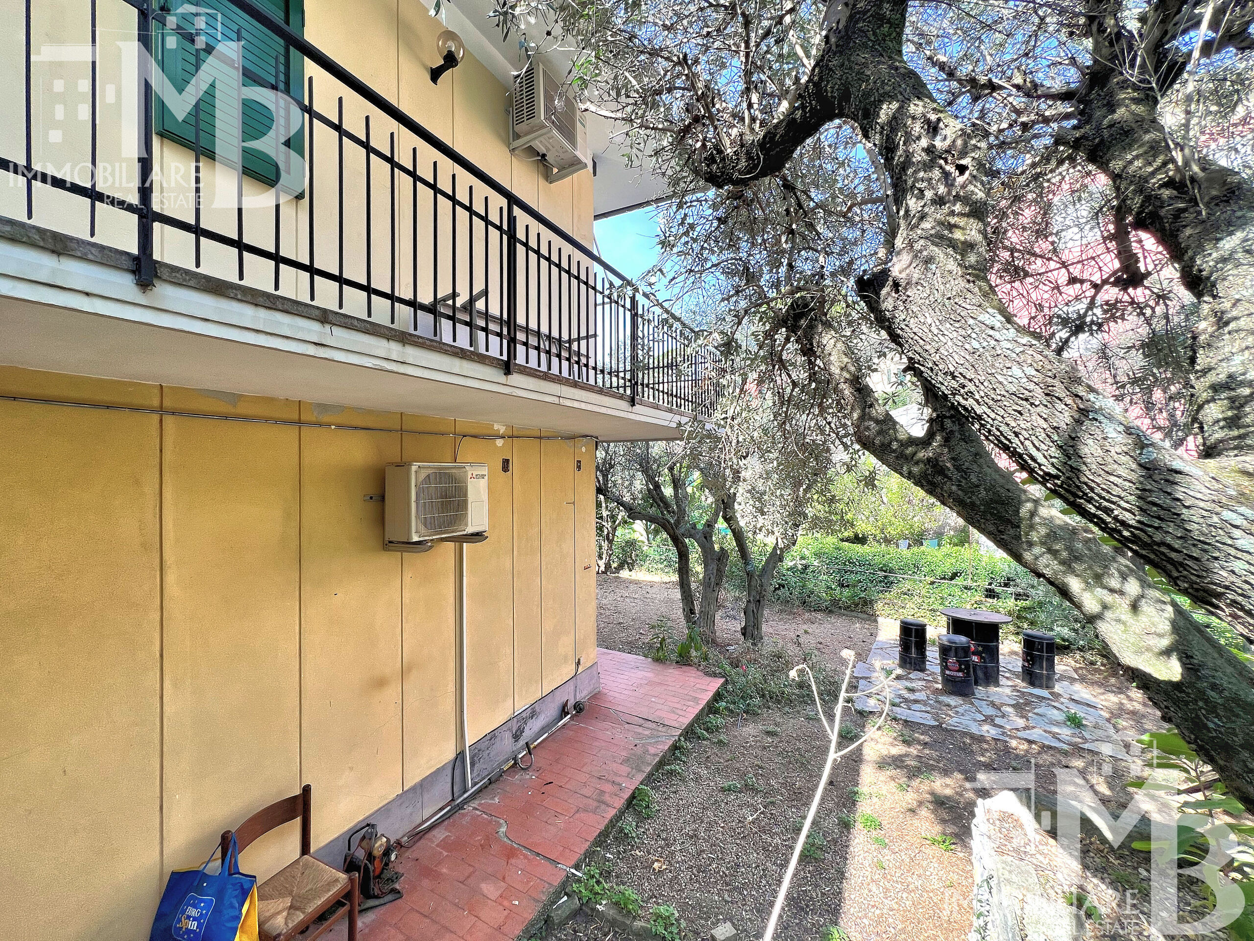Appartamento con giardino in via montefiorito 29, Recco