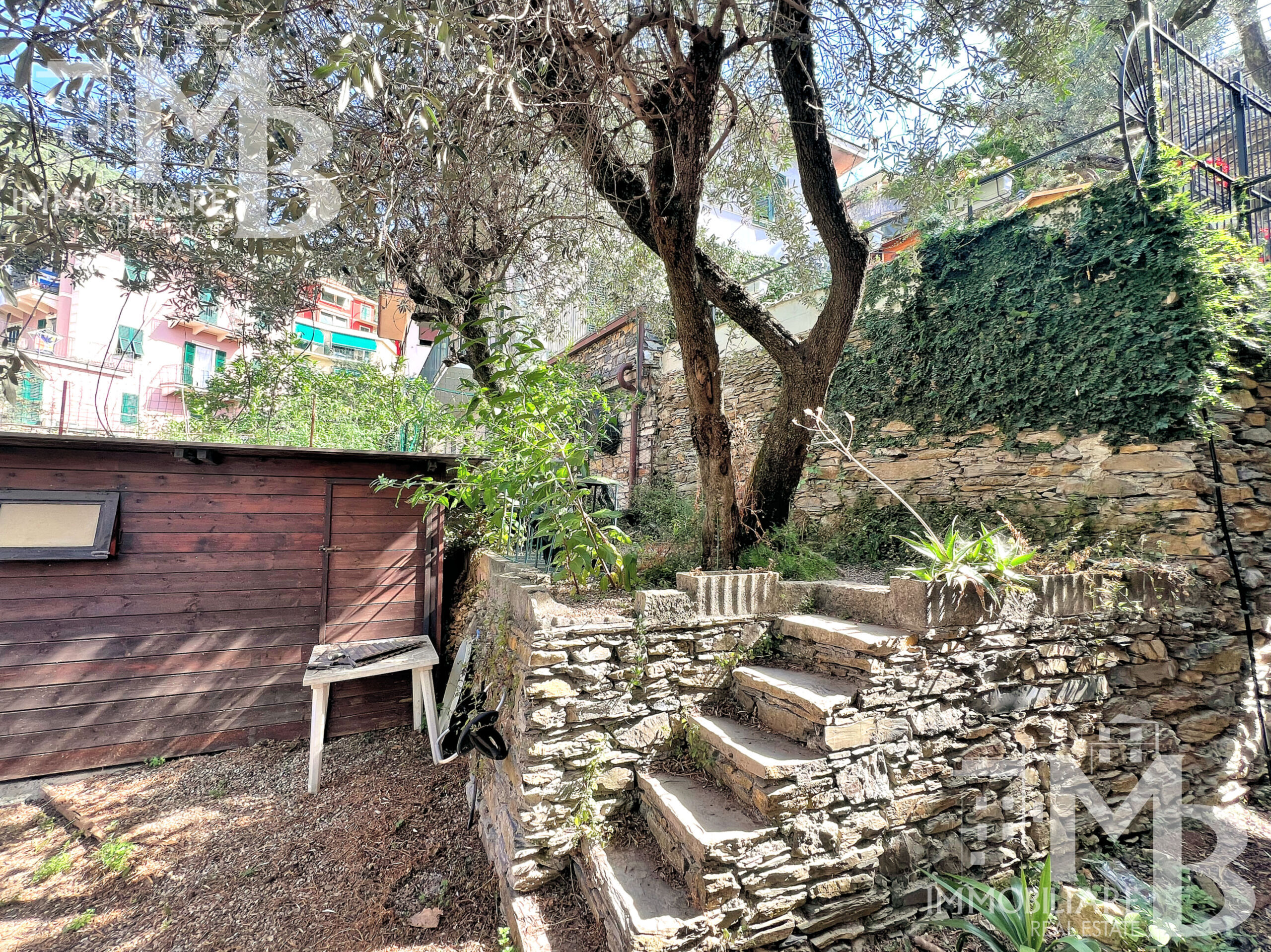 Appartamento con giardino in via montefiorito 29, Recco