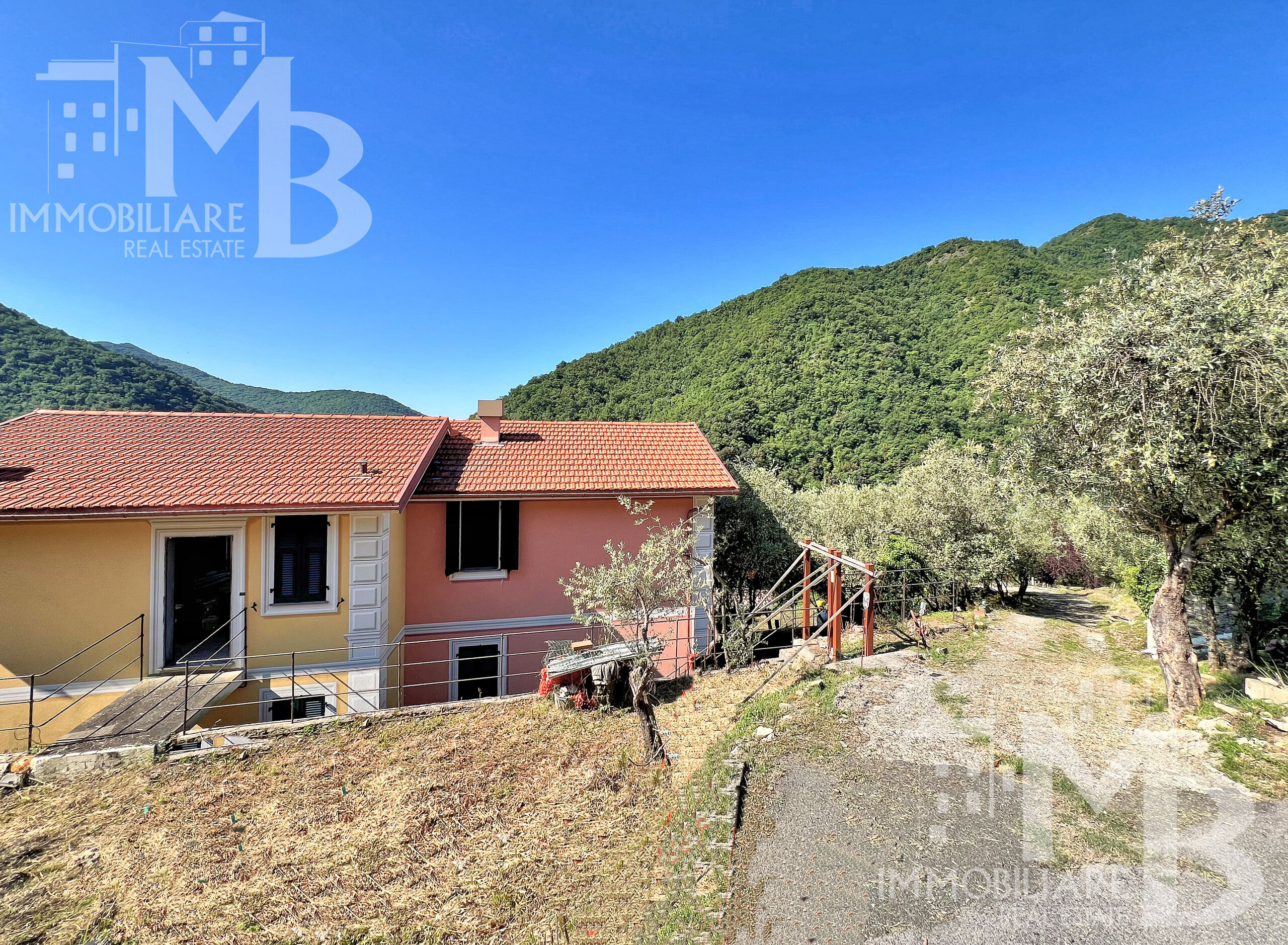 Casa indipendente con giardino in via posato 19, Avegno
