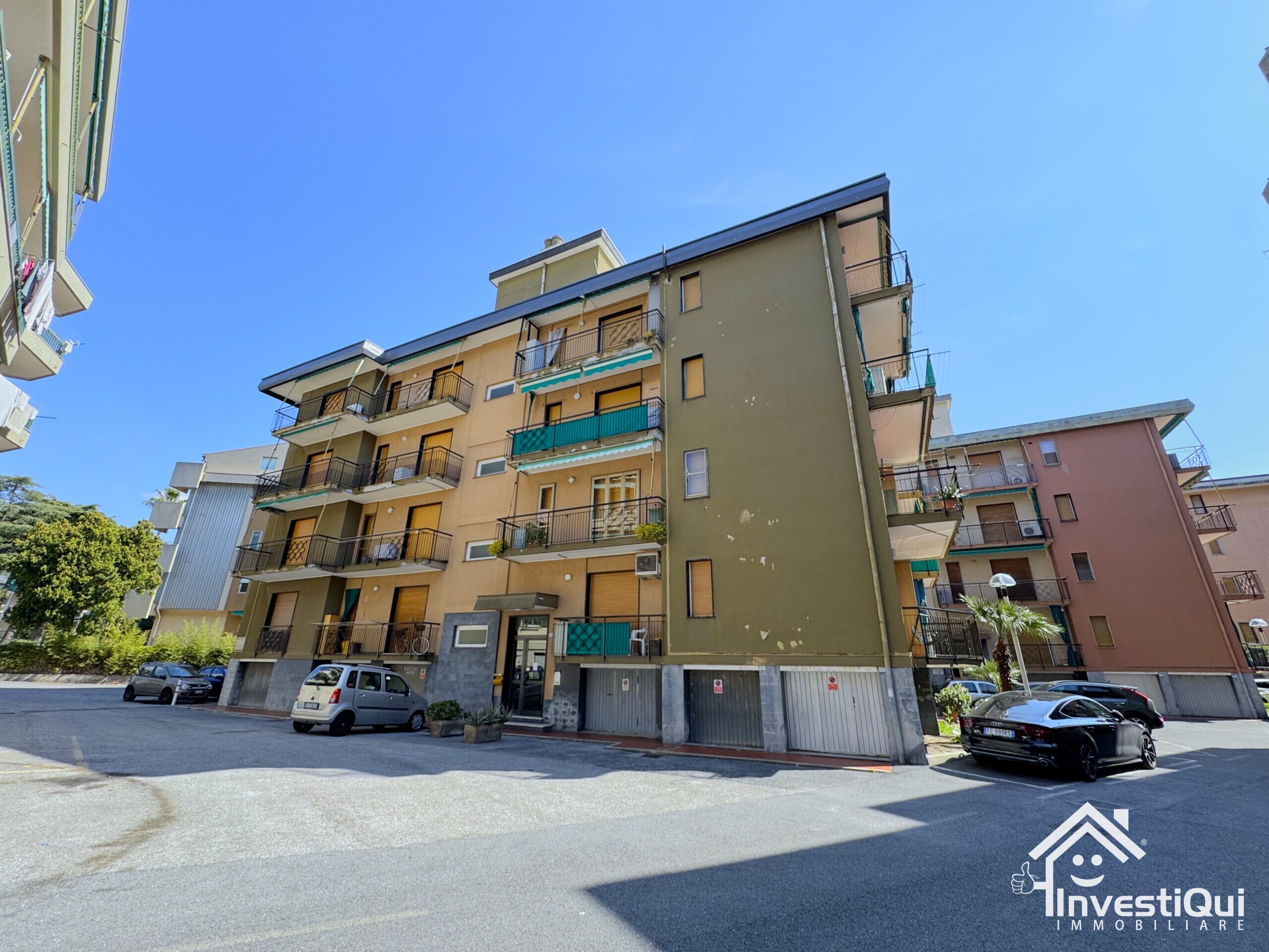 Bilocale con terrazzo in via eugenio montale 21, Pietra Ligure