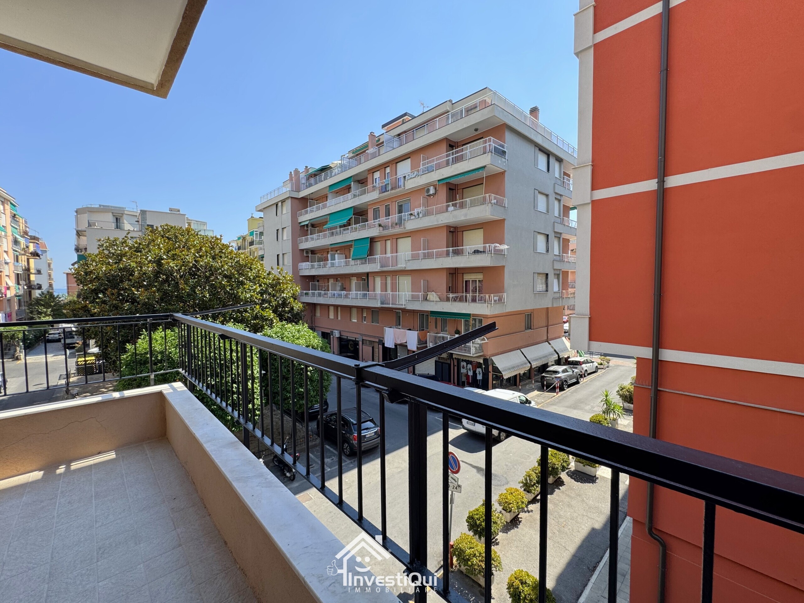 Trilocale ristrutturato in piazza della vittoria 36, Pietra Ligure