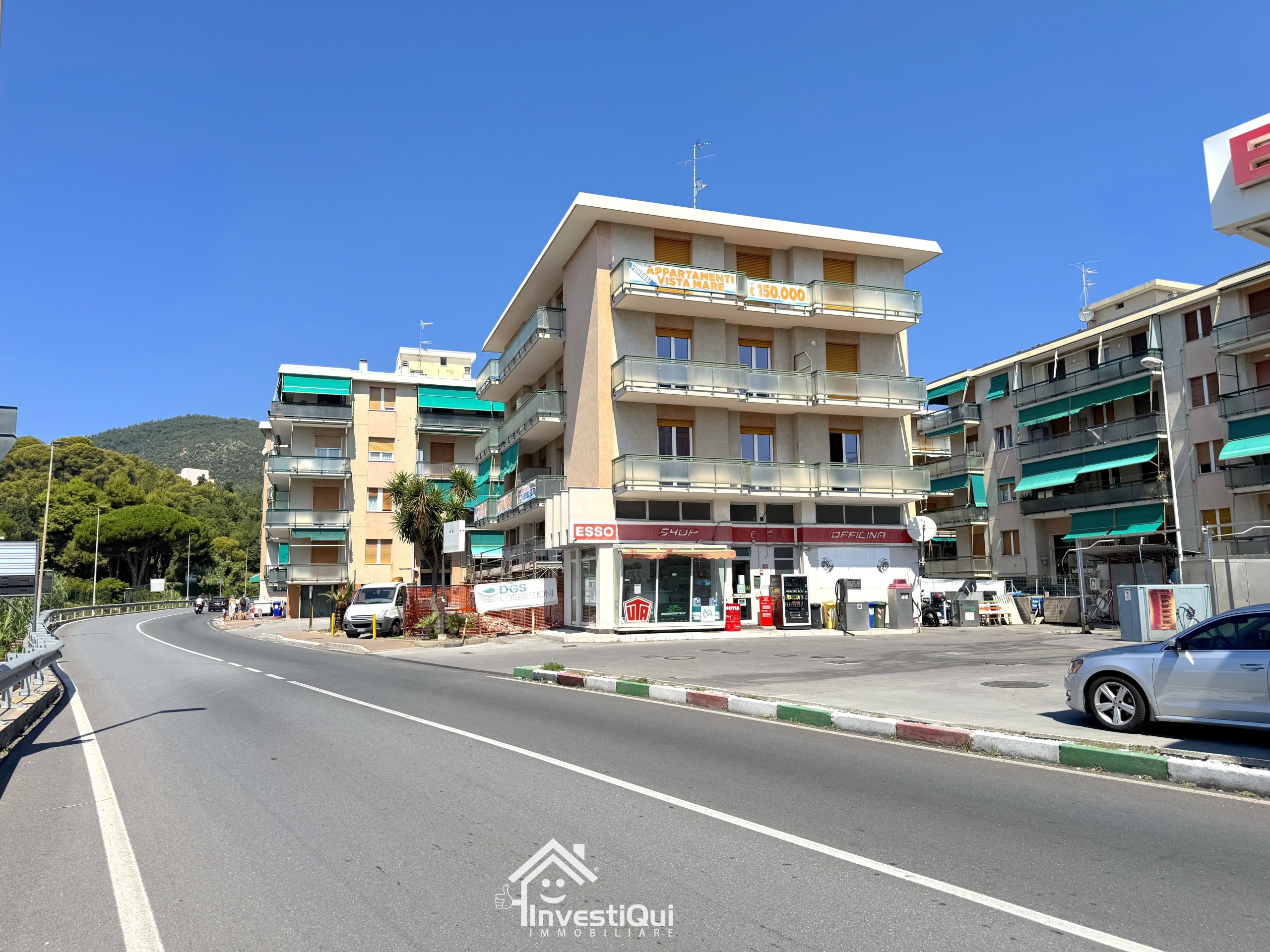 Bilocale vista mare in viale riviera 22, Pietra Ligure