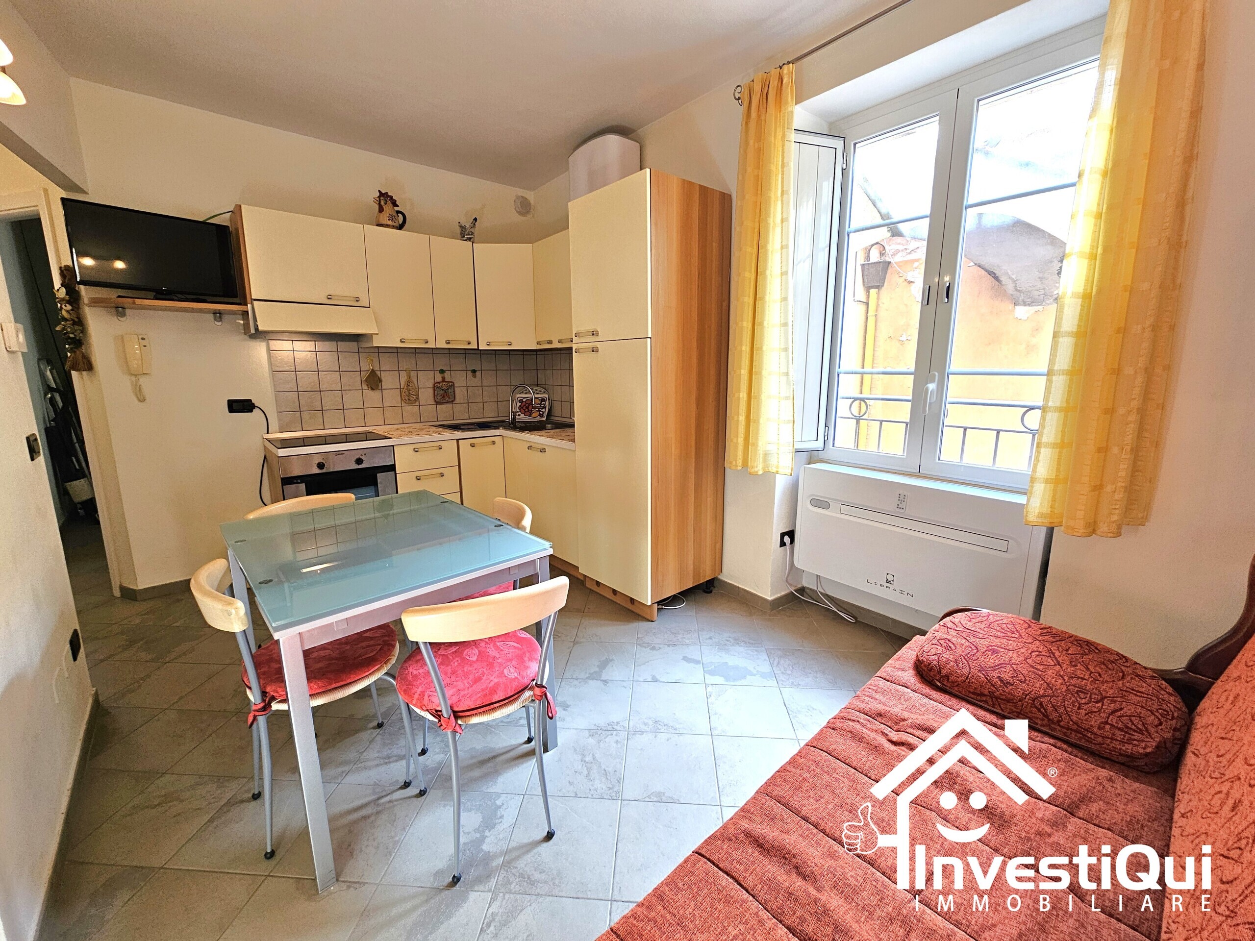 Bilocale con box in via della libert� 41, Pietra Ligure