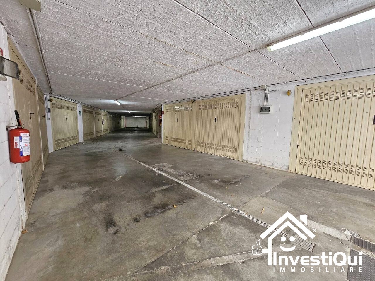 Box/Garage 18mq con box in via vignette 71, Pietra Ligure