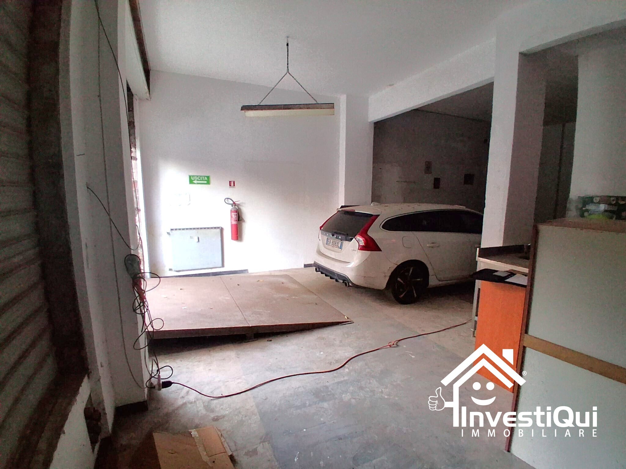 Box/Garage 56mq da ristrutturare in via giosu� carducci 17 r, Savona