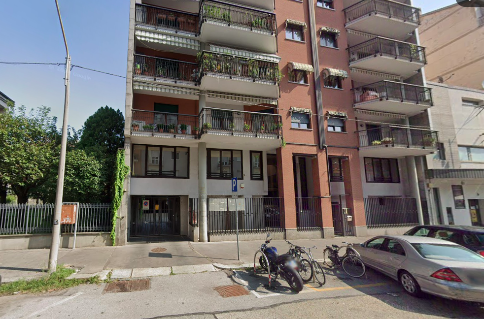 Box/Garage 12mq in vendita in via monfalcone 64, Torino