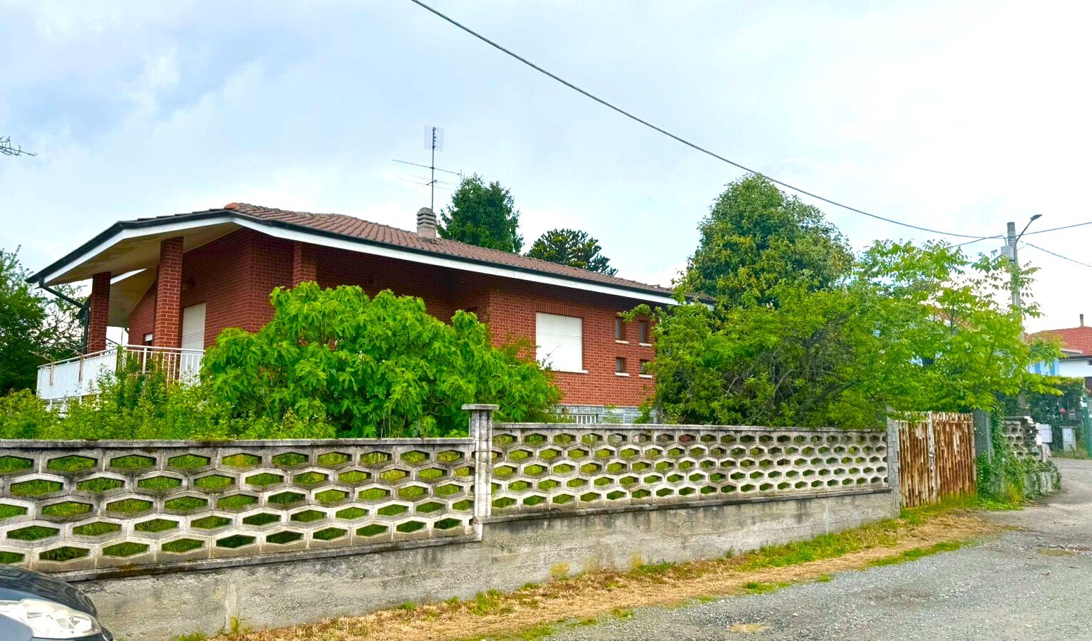 Villa da ristrutturare in via chiapp� 14, Nole