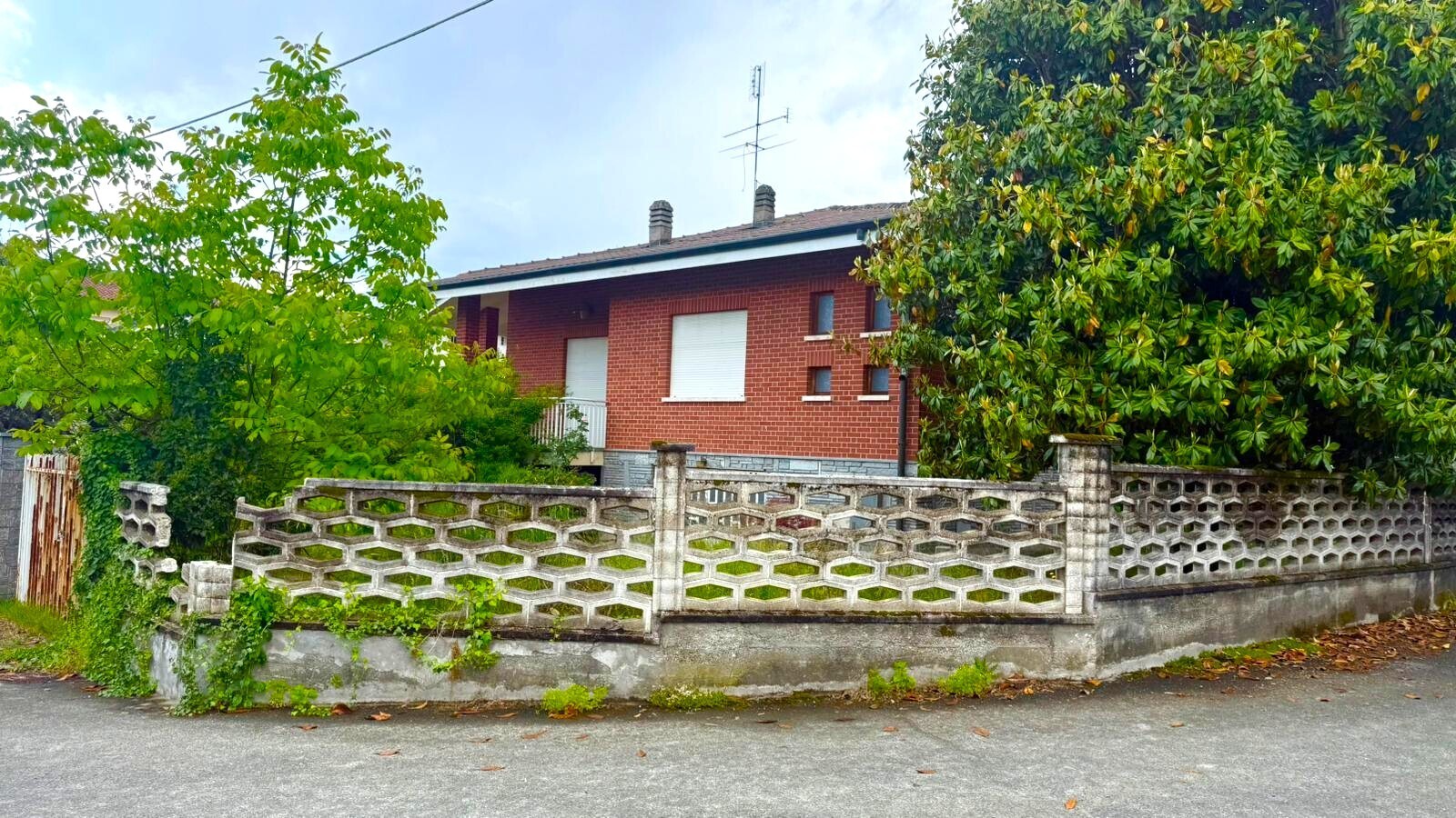 Villa da ristrutturare in via chiapp� 14, Nole
