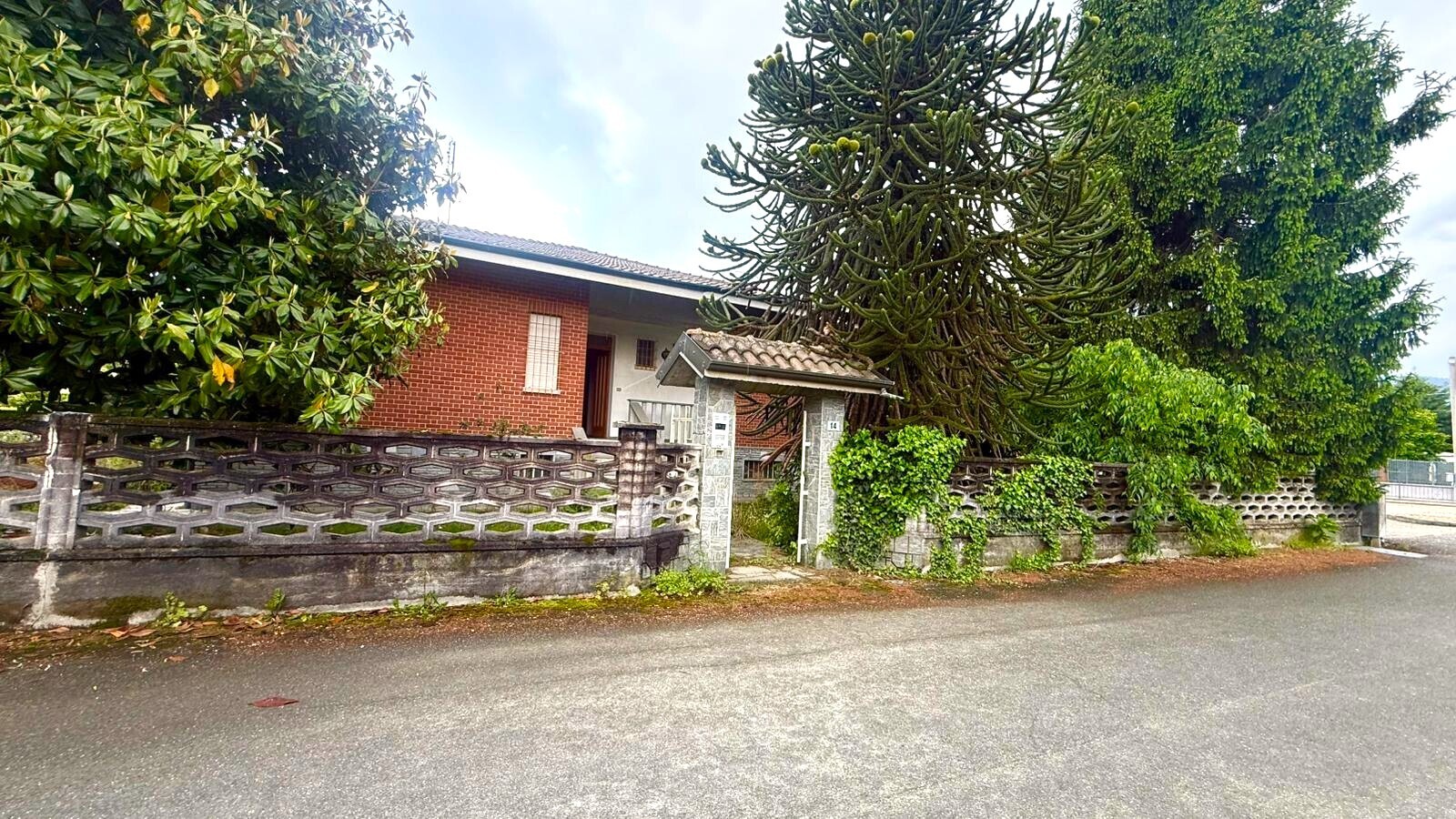 Villa da ristrutturare in via chiapp� 14, Nole