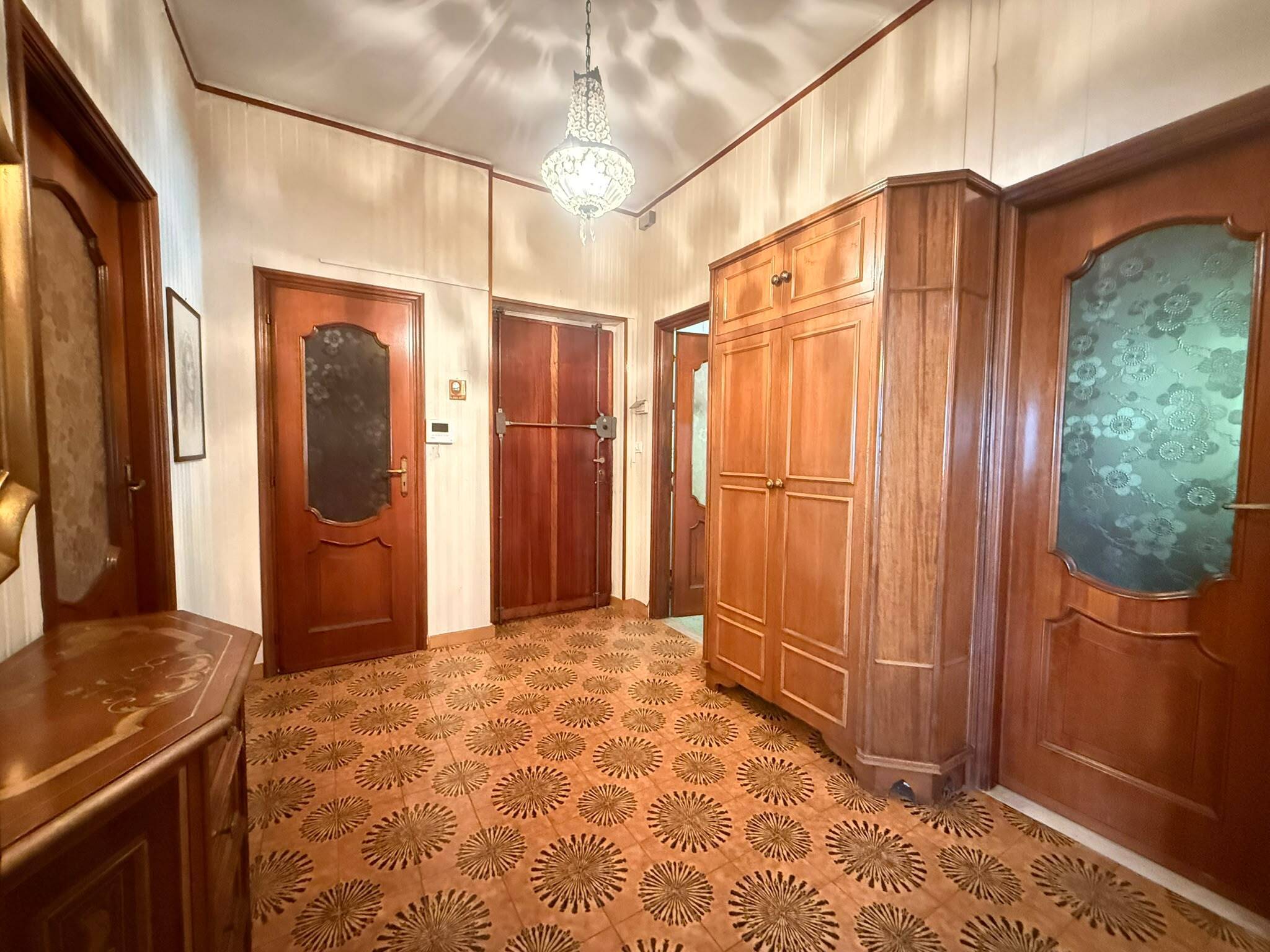 Appartamento da ristrutturare in via trieste 44, Ciri�