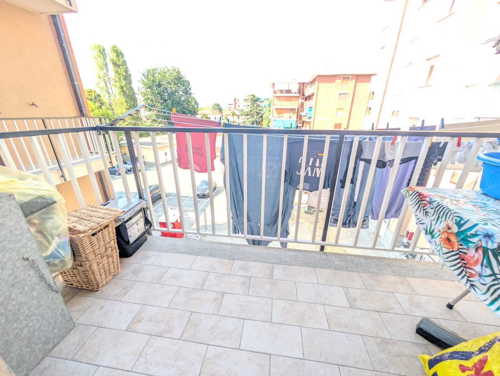 Trilocale in affitto in via dott. l. rossetti 22, Ciri�