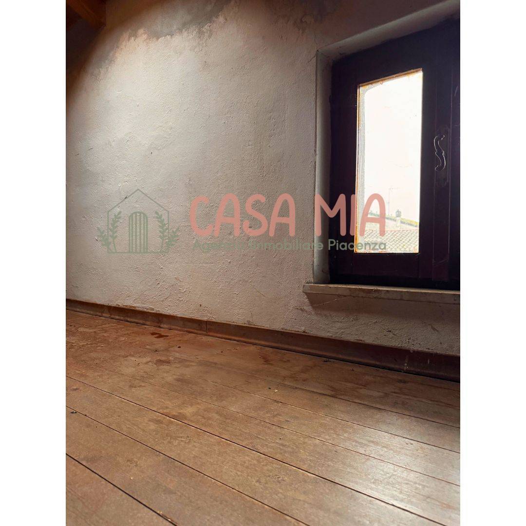 Casa semi indipendente in vendita a Castel San Giovanni