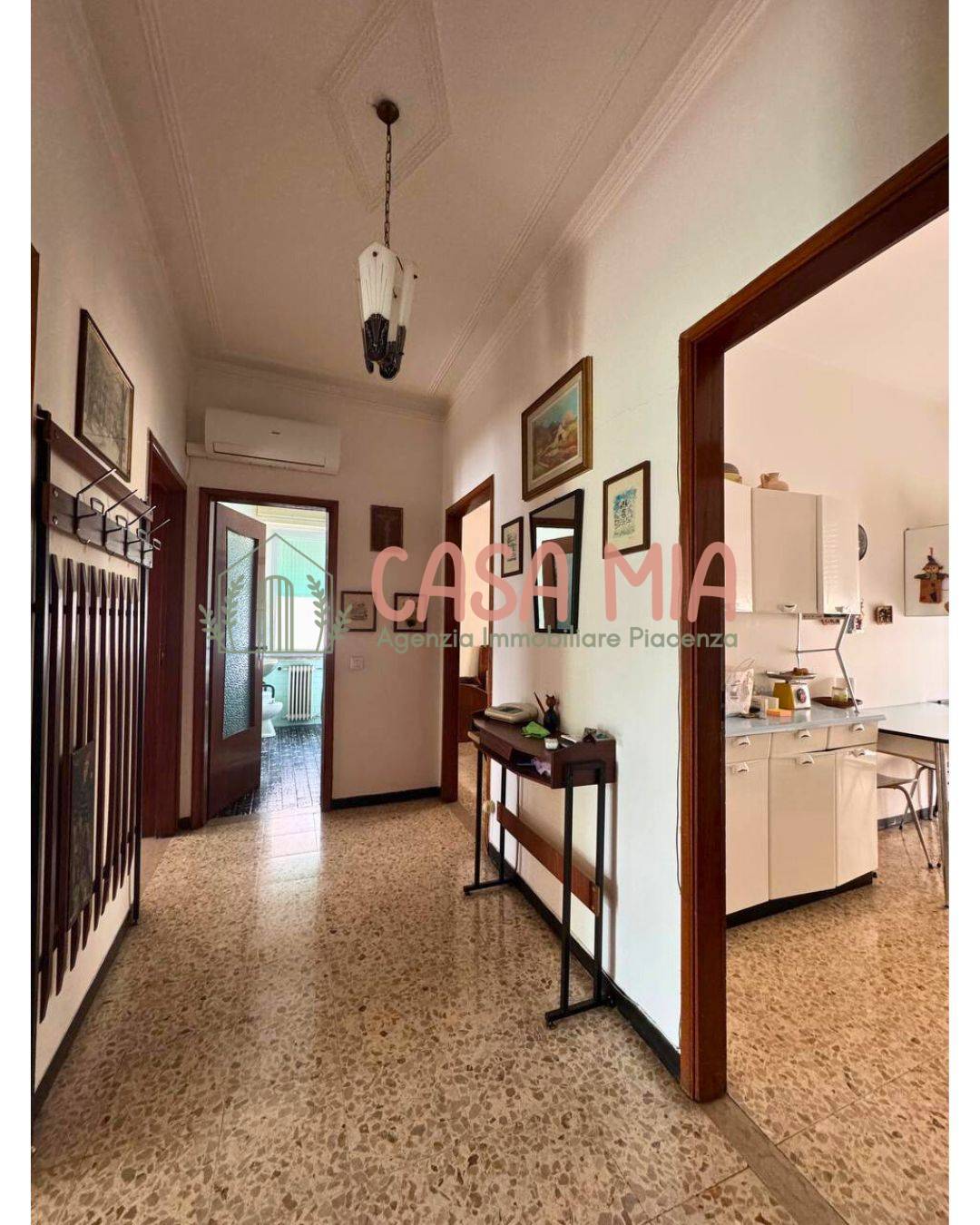 Appartamento in vendita a Piacenza, Viale Dante