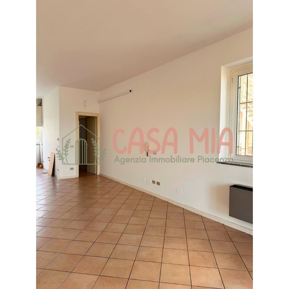 Studio/Ufficio in vendita a Rottofreno, San Nicol