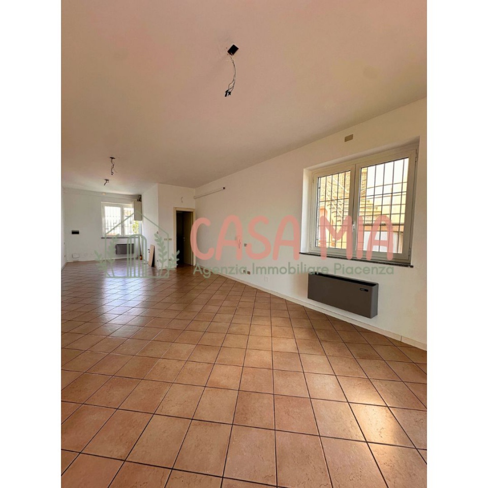 Studio/Ufficio in vendita a Rottofreno, San Nicol