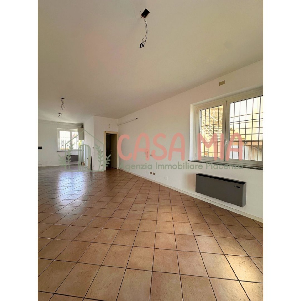 Studio/Ufficio in vendita a Rottofreno, San Nicol