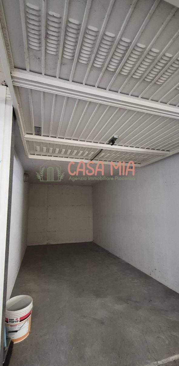 Box o garage in vendita a Rottofreno, San Nicol