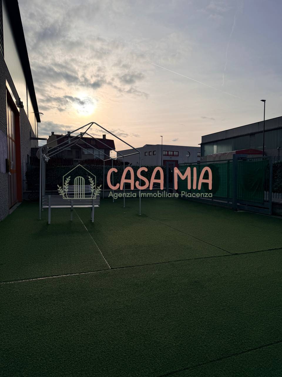 Attivit commerciale in vendita a Calendasco