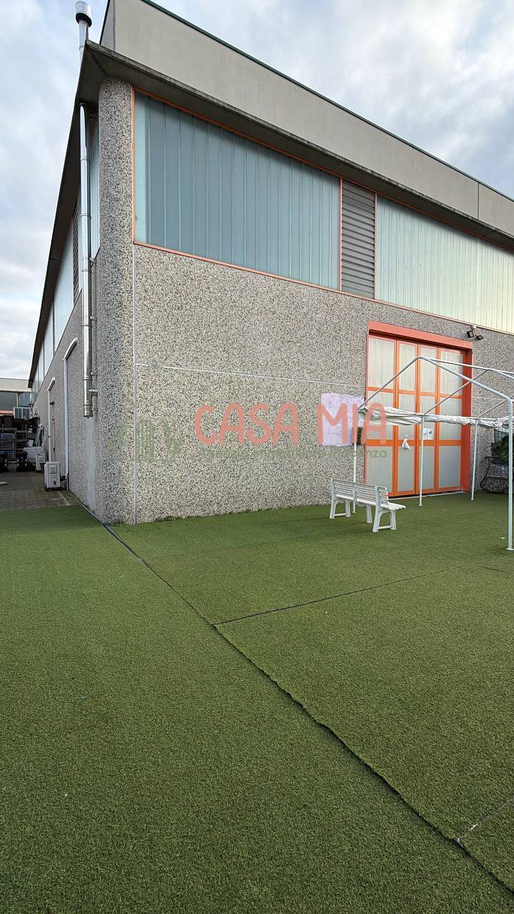 Attivit commerciale in vendita a Calendasco