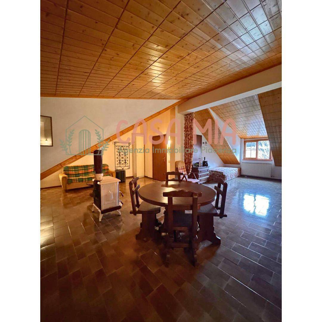 Appartamento in vendita a Ferriere