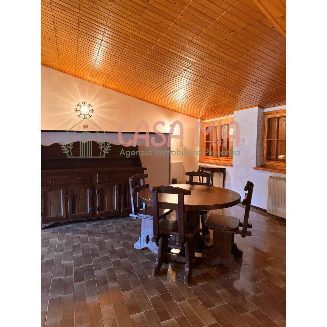 Appartamento in vendita a Ferriere