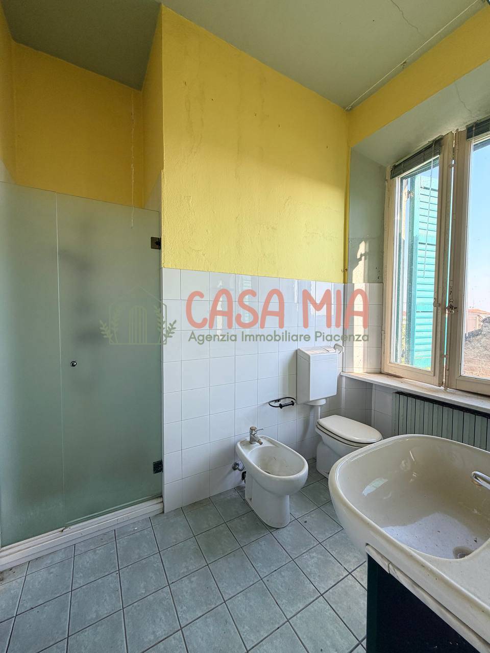 Villa in vendita a Calendasco, Cotrebbia Nuova