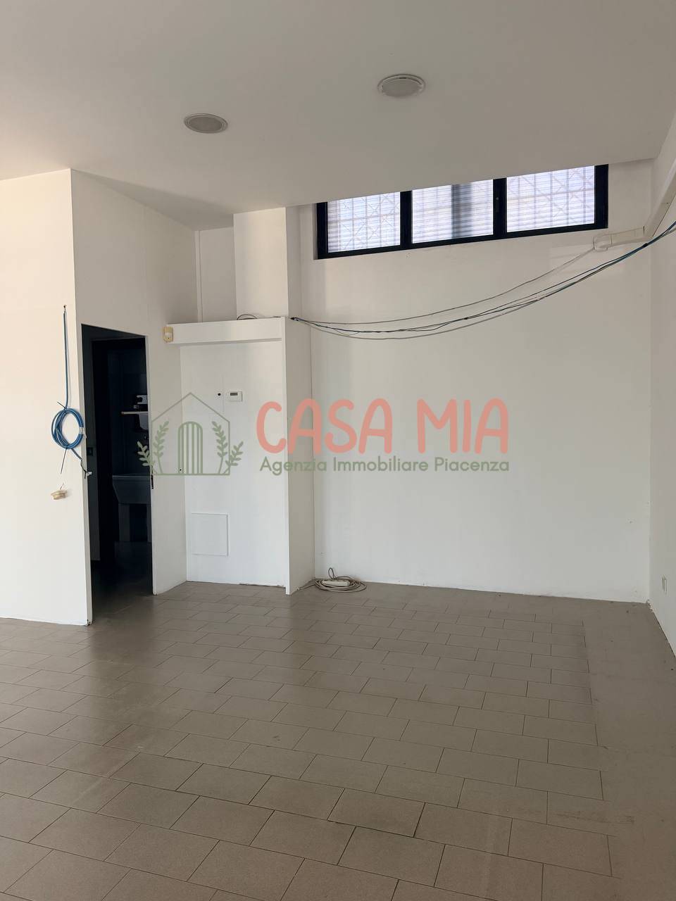 Studio/Ufficio in affitto a Piacenza, Infrangibile