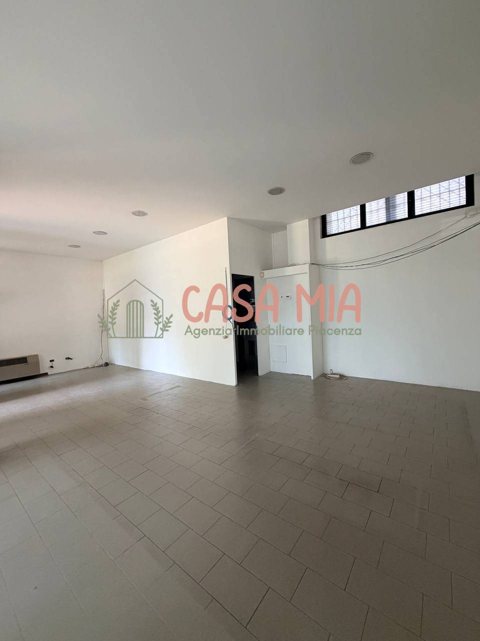 Studio/Ufficio in affitto a Piacenza, Infrangibile