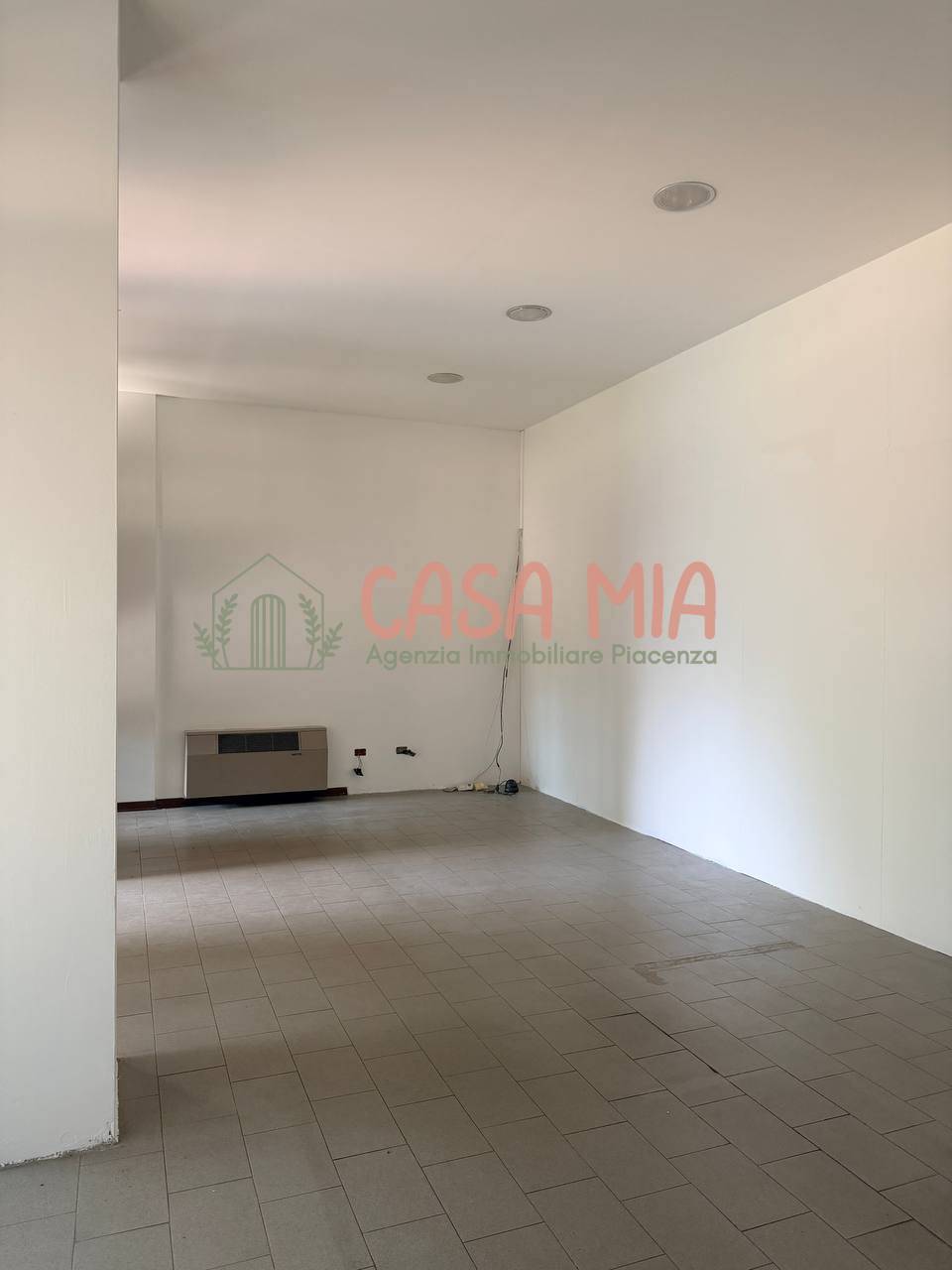 Studio/Ufficio in affitto a Piacenza, Infrangibile