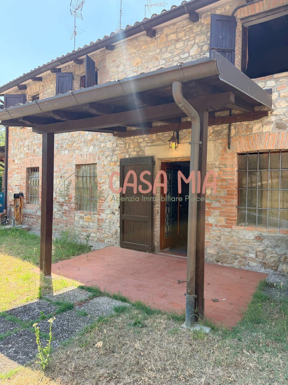 Casa semi indipendente in vendita a Carpaneto Piacentino