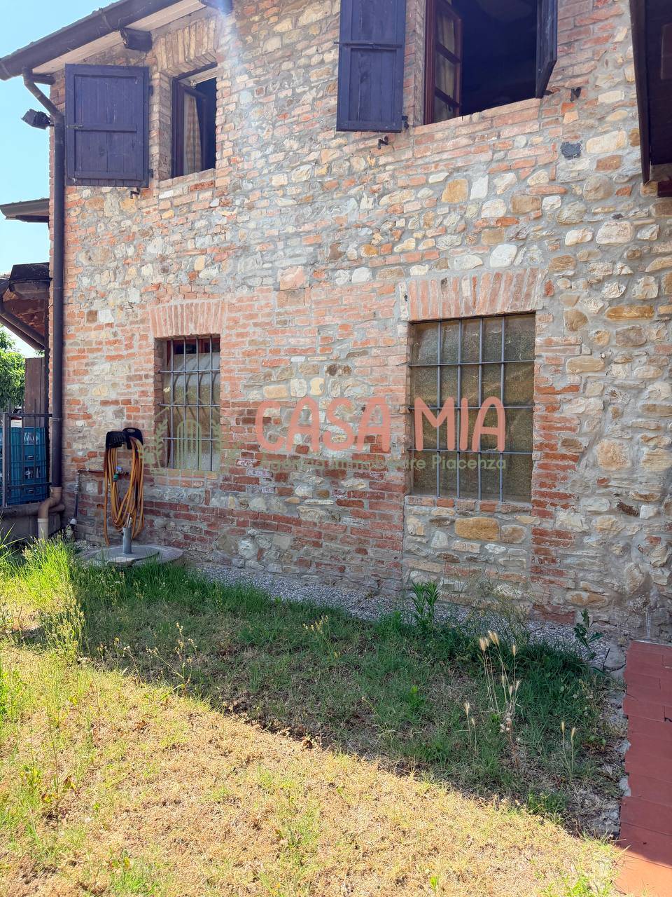 Casa semi indipendente in vendita a Carpaneto Piacentino