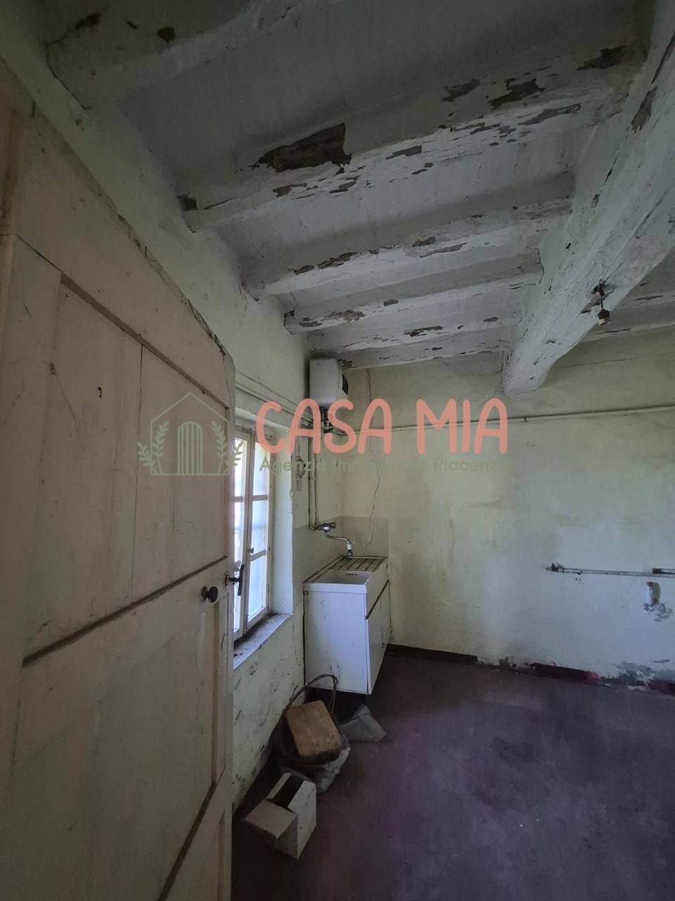 Rustico in vendita a Rottofreno, Santimento
