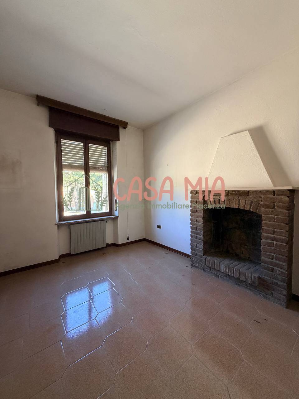 Casa semi indipendente in vendita a Piozzano