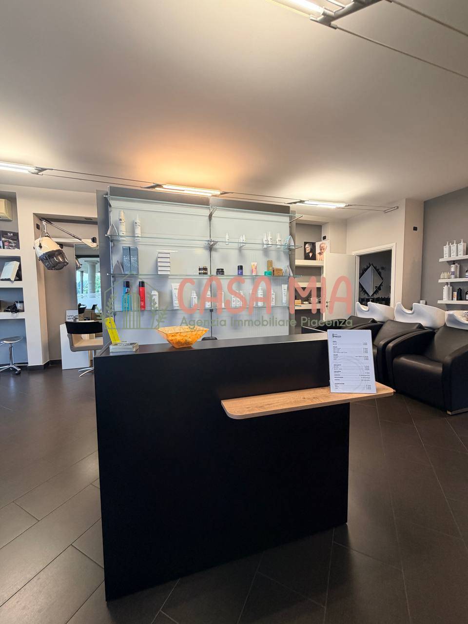 Negozio in vendita a Gragnano Trebbiense, Gragnanino