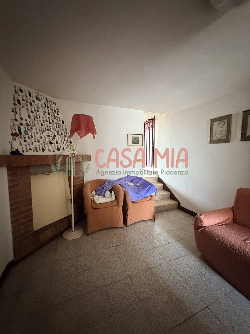 Casa semi indipendente in vendita a Gazzola, Momeliano