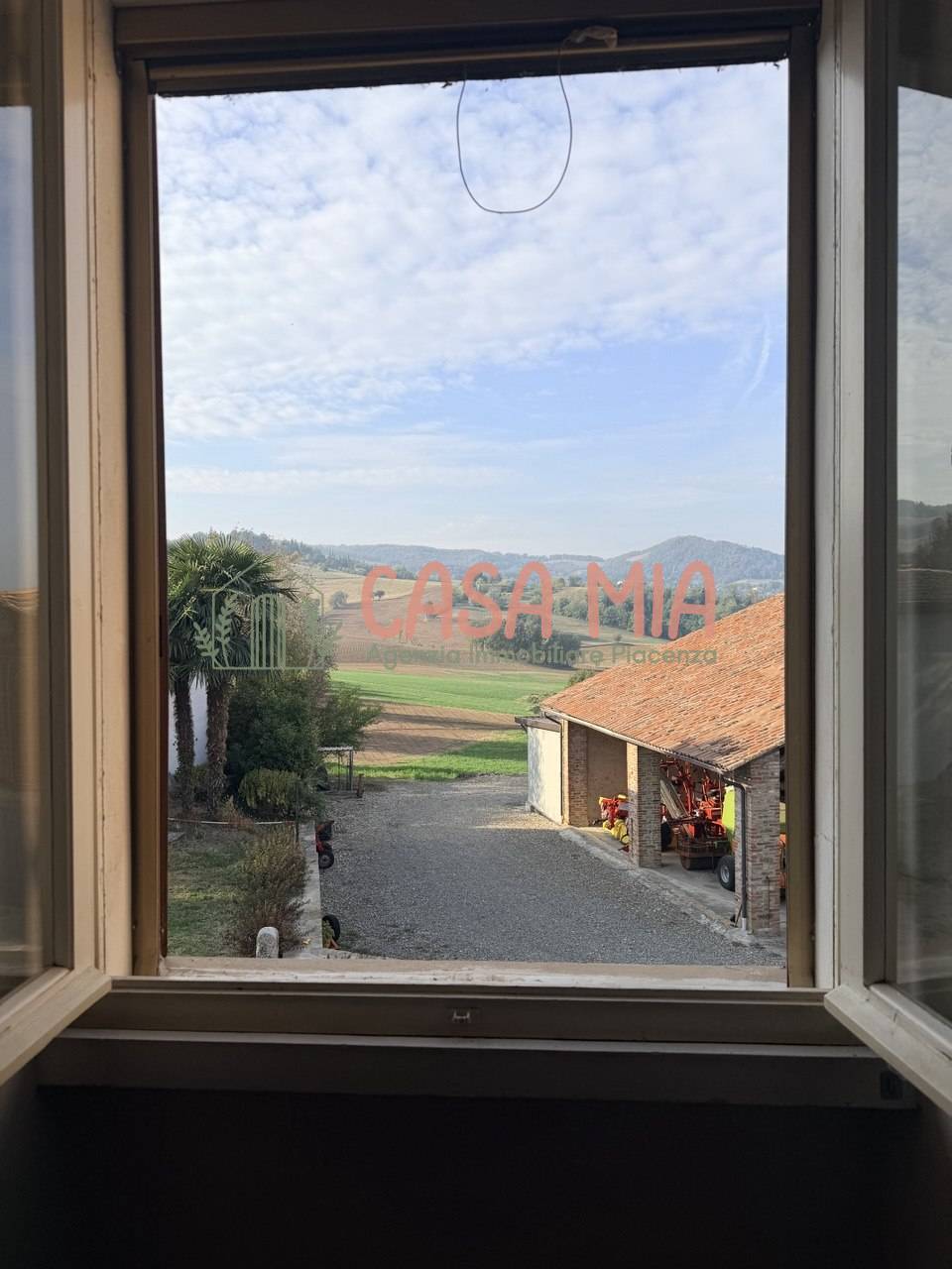Casa semi indipendente in vendita a Gazzola, Momeliano