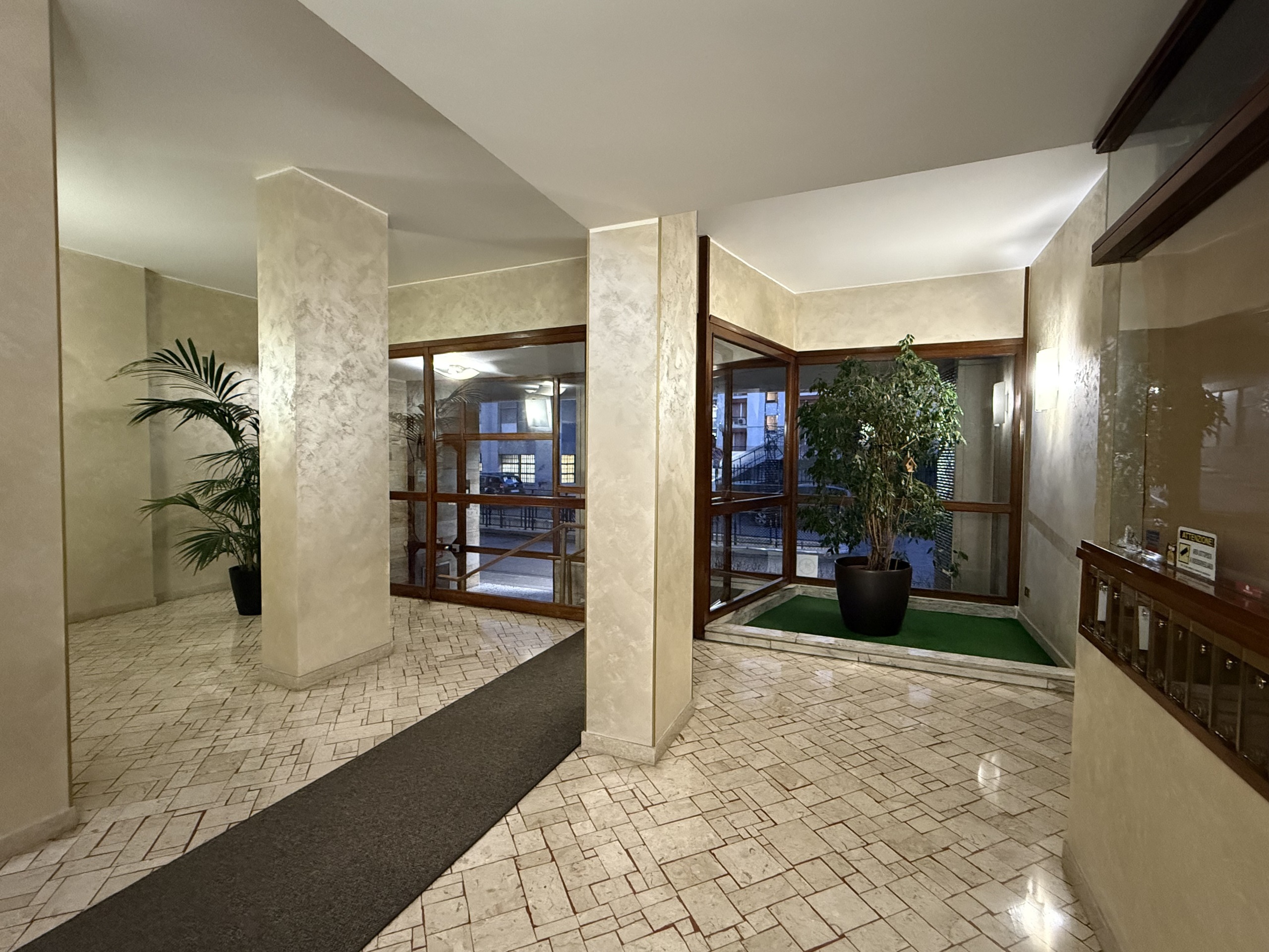 Appartamento con giardino in via roberto moroni 7a, Sesto San Giovanni